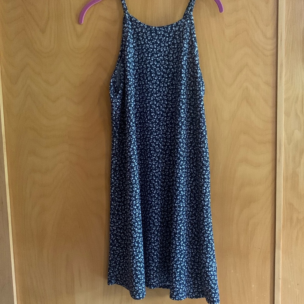Wallflower lightweight Navy blue floral design dress Women’s size Large